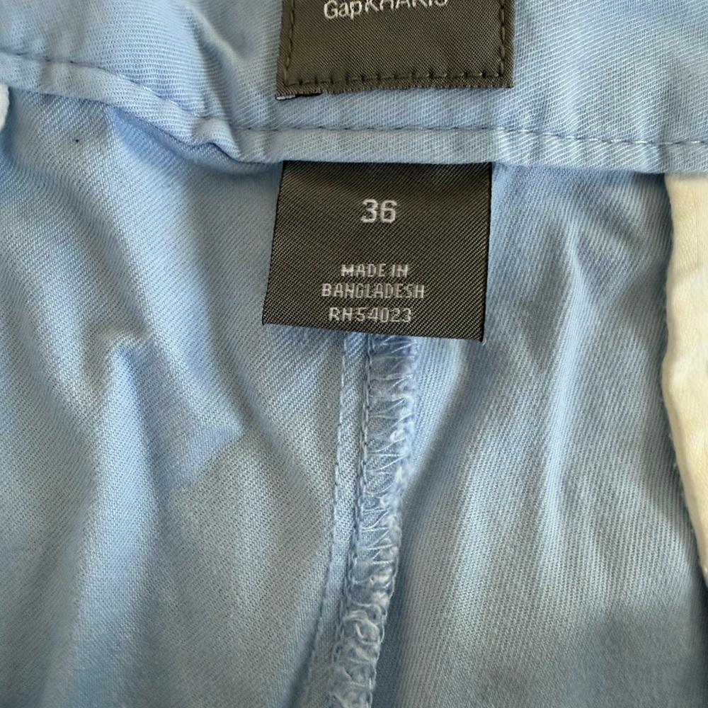 Gap khakis Light Blue Shorts - Size 36